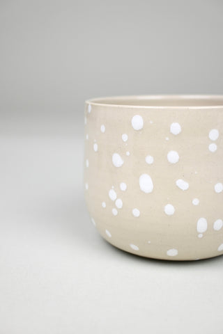Becher Sprenkel weiss