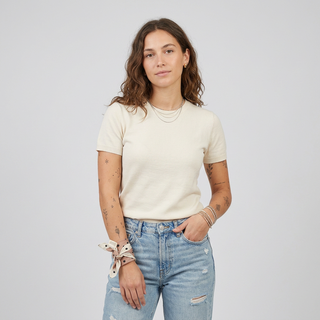 Dreieckstuch klein #5 Creme & Nude mit grafischem Print aus 100% Lenzing Ecovero – Wendbar – Made in Germany – Emmilotta