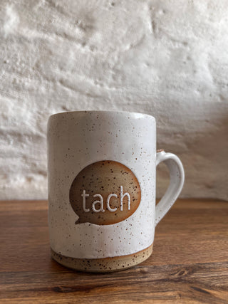 Keramiktasse „tach“ – handgemacht – Steinzeug Becher mit Sprenkeln – 420 ml