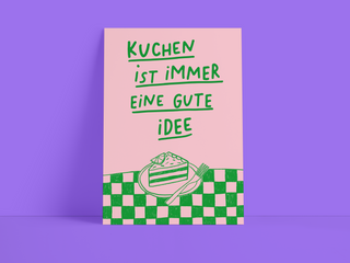 Postkarte "Kuchen ist immer eine gute Idee" – Rosa mit grünem Kuchenstück-Motiv